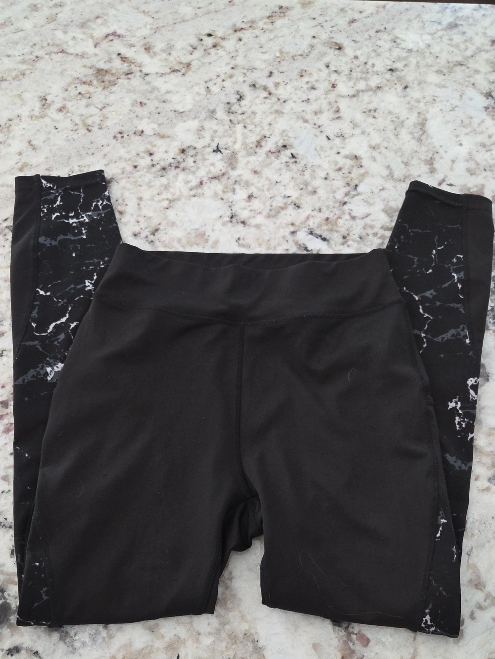 POP Fit Black Leggings with White Marble Side Panels